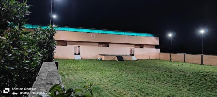 Hotel Vaishnavi Bhadji Buitenkant foto